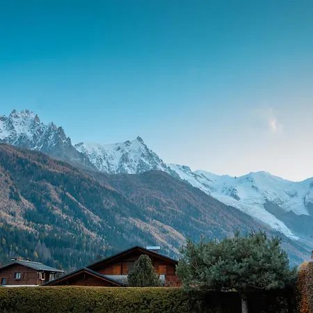 La Pagode, Vue Mont-blanc Et Jardin Prive